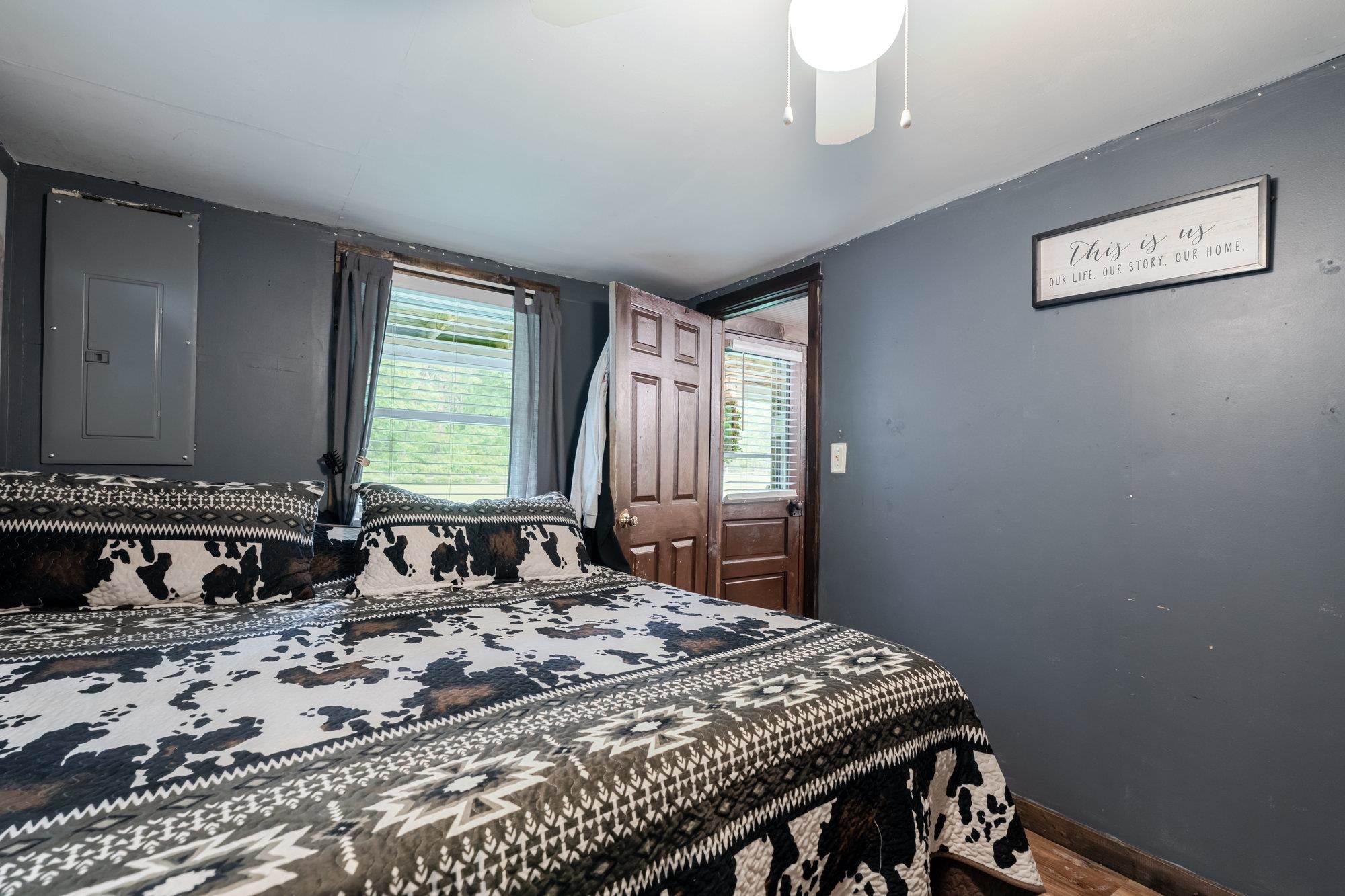 2420 JOLLETT RD, ELKTON, Virginia 22827, 3 Bedrooms Bedrooms, ,1 BathroomBathrooms,Residential,2420 JOLLETT RD,665099 MLS # 665099