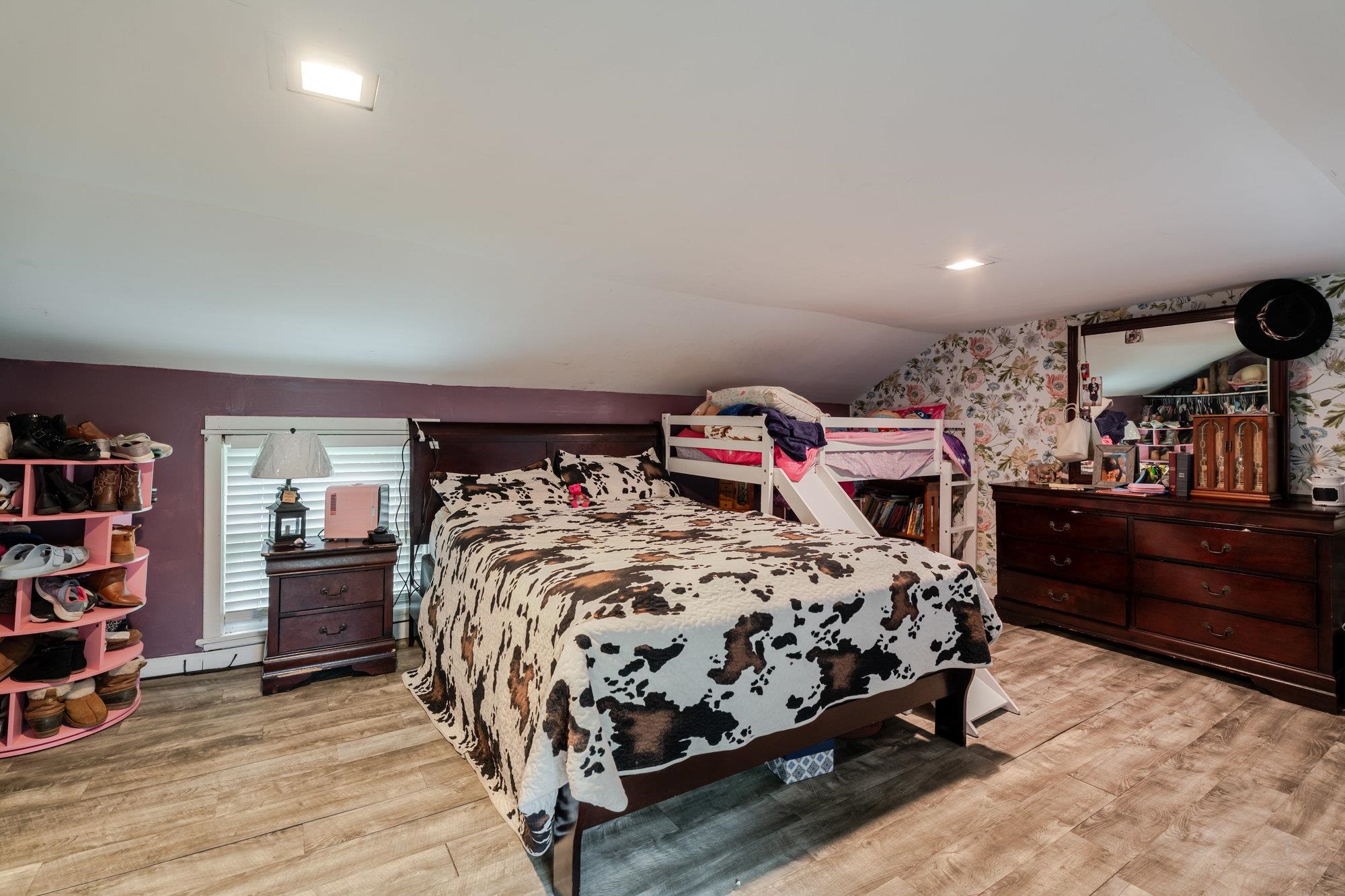2420 JOLLETT RD, ELKTON, Virginia 22827, 3 Bedrooms Bedrooms, ,1 BathroomBathrooms,Residential,2420 JOLLETT RD,665099 MLS # 665099