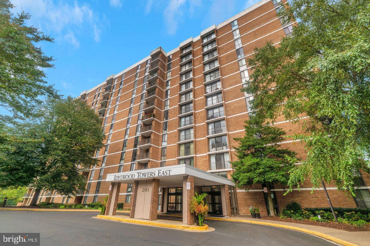 2311 PIMMIT DR #1102, FALLS CHURCH, Virginia 22043, 1 Bedroom Bedrooms, ,1 BathroomBathrooms,Residential,For sale,2311 PIMMIT DR #1102,VAFX2233306 MLS # VAFX2233306