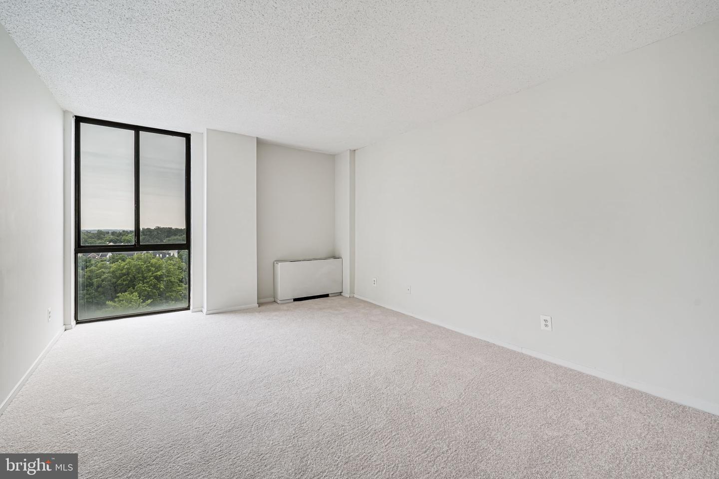 2311 PIMMIT DR #1102, FALLS CHURCH, Virginia 22043, 1 Bedroom Bedrooms, ,1 BathroomBathrooms,Residential,For sale,2311 PIMMIT DR #1102,VAFX2233306 MLS # VAFX2233306