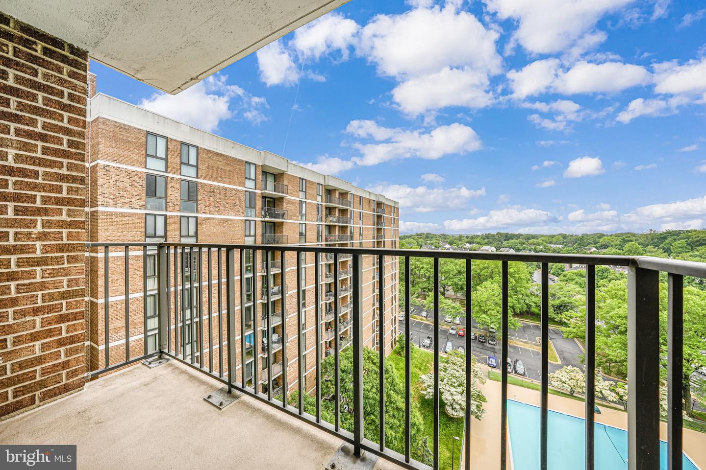 2311 PIMMIT DR #1102, FALLS CHURCH, Virginia 22043, 1 Bedroom Bedrooms, ,1 BathroomBathrooms,Residential,For sale,2311 PIMMIT DR #1102,VAFX2233306 MLS # VAFX2233306