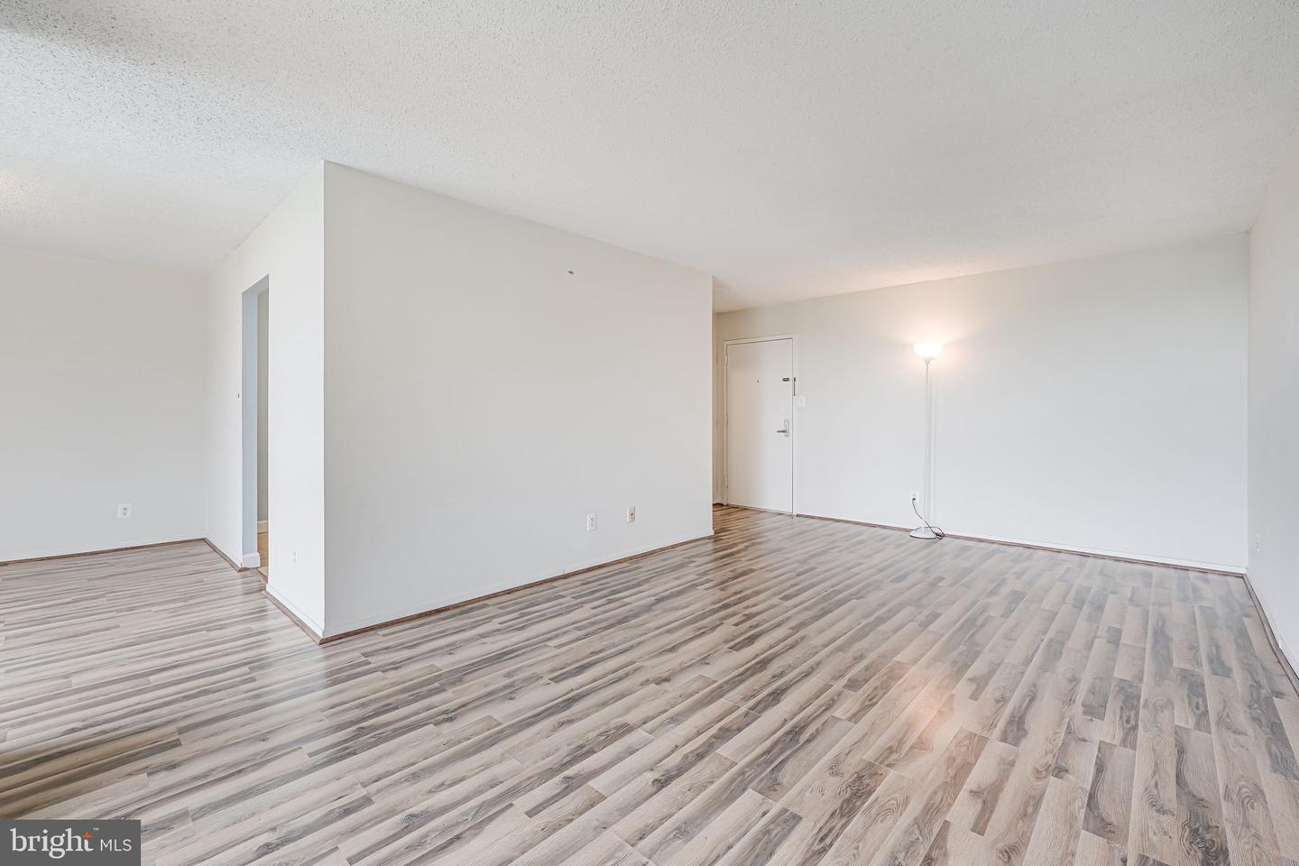 2311 PIMMIT DR #1102, FALLS CHURCH, Virginia 22043, 1 Bedroom Bedrooms, ,1 BathroomBathrooms,Residential,For sale,2311 PIMMIT DR #1102,VAFX2233306 MLS # VAFX2233306