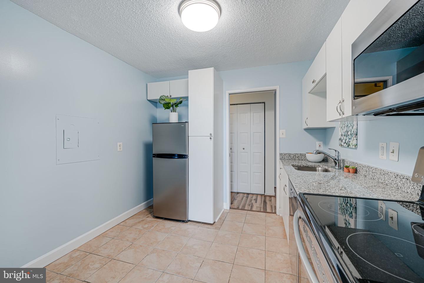 2311 PIMMIT DR #1102, FALLS CHURCH, Virginia 22043, 1 Bedroom Bedrooms, ,1 BathroomBathrooms,Residential,For sale,2311 PIMMIT DR #1102,VAFX2233306 MLS # VAFX2233306