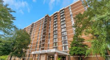 2311 PIMMIT DR #1102, FALLS CHURCH, Virginia 22043, 1 Bedroom Bedrooms, ,1 BathroomBathrooms,Residential,For sale,2311 PIMMIT DR #1102,VAFX2233306 MLS # VAFX2233306
