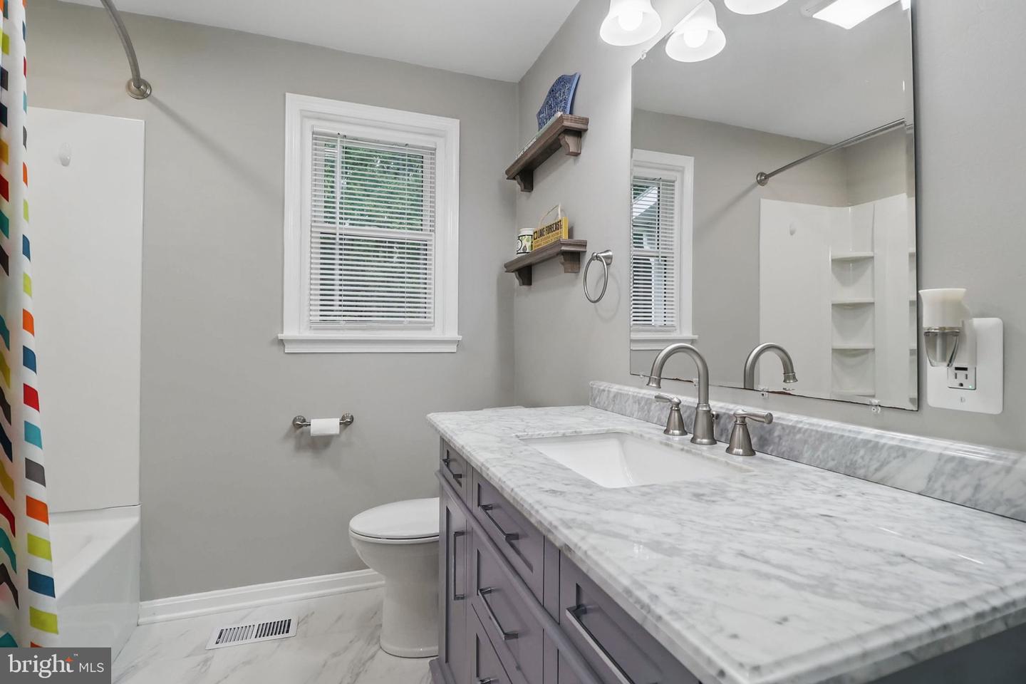 1400 SPRING LAKE DR, HAYMARKET, Virginia 20169, 3 Bedrooms Bedrooms, ,2 BathroomsBathrooms,Residential,For sale,1400 SPRING LAKE DR,VAPW2091812 MLS # VAPW2091812