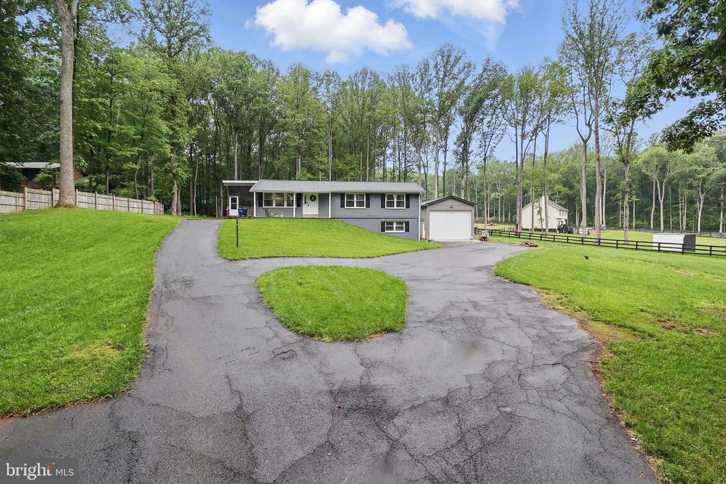 1400 SPRING LAKE DR, HAYMARKET, Virginia 20169, 3 Bedrooms Bedrooms, ,2 BathroomsBathrooms,Residential,For sale,1400 SPRING LAKE DR,VAPW2091812 MLS # VAPW2091812