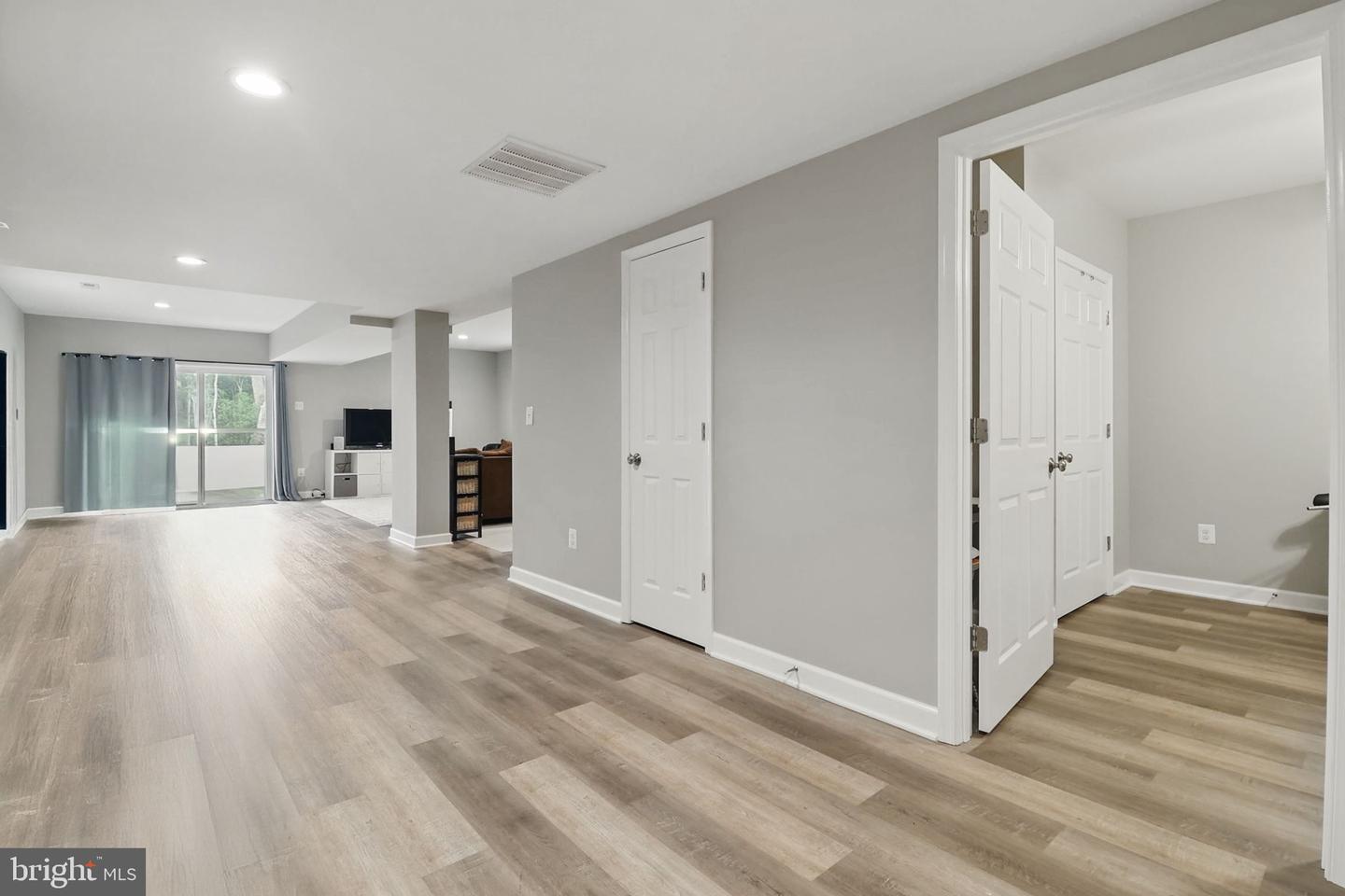 1400 SPRING LAKE DR, HAYMARKET, Virginia 20169, 3 Bedrooms Bedrooms, ,2 BathroomsBathrooms,Residential,For sale,1400 SPRING LAKE DR,VAPW2091812 MLS # VAPW2091812