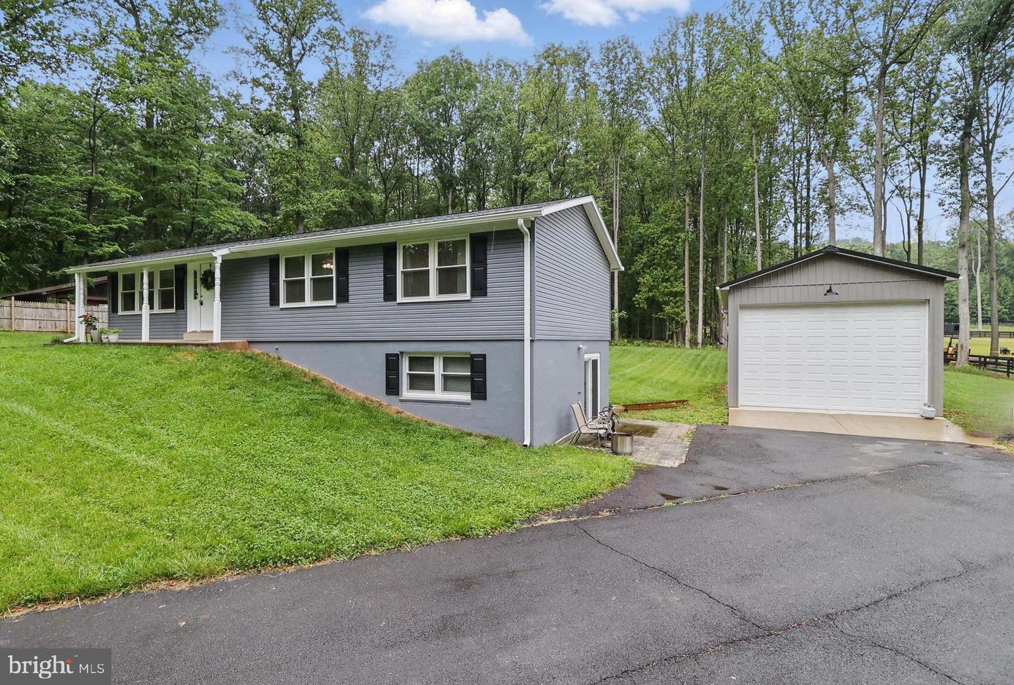 1400 SPRING LAKE DR, HAYMARKET, Virginia 20169, 3 Bedrooms Bedrooms, ,2 BathroomsBathrooms,Residential,For sale,1400 SPRING LAKE DR,VAPW2091812 MLS # VAPW2091812