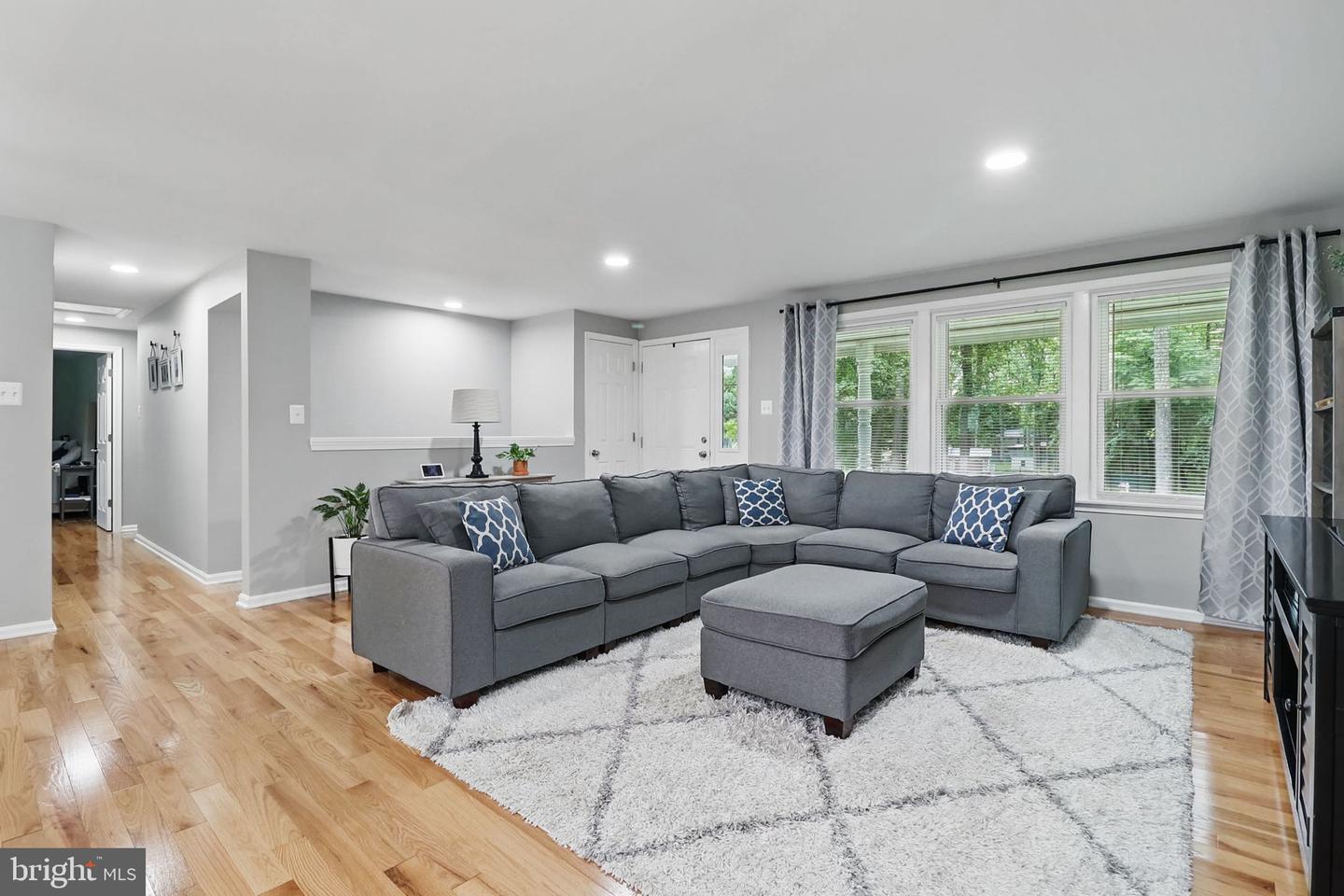 1400 SPRING LAKE DR, HAYMARKET, Virginia 20169, 3 Bedrooms Bedrooms, ,2 BathroomsBathrooms,Residential,For sale,1400 SPRING LAKE DR,VAPW2091812 MLS # VAPW2091812