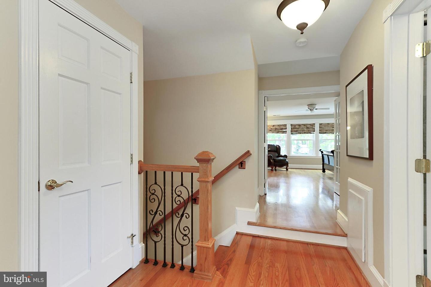 7221 TIMBER LN, FALLS CHURCH, Virginia 22046, 6 Bedrooms Bedrooms, ,4 BathroomsBathrooms,Residential,For sale,7221 TIMBER LN,VAFX2233936 MLS # VAFX2233936