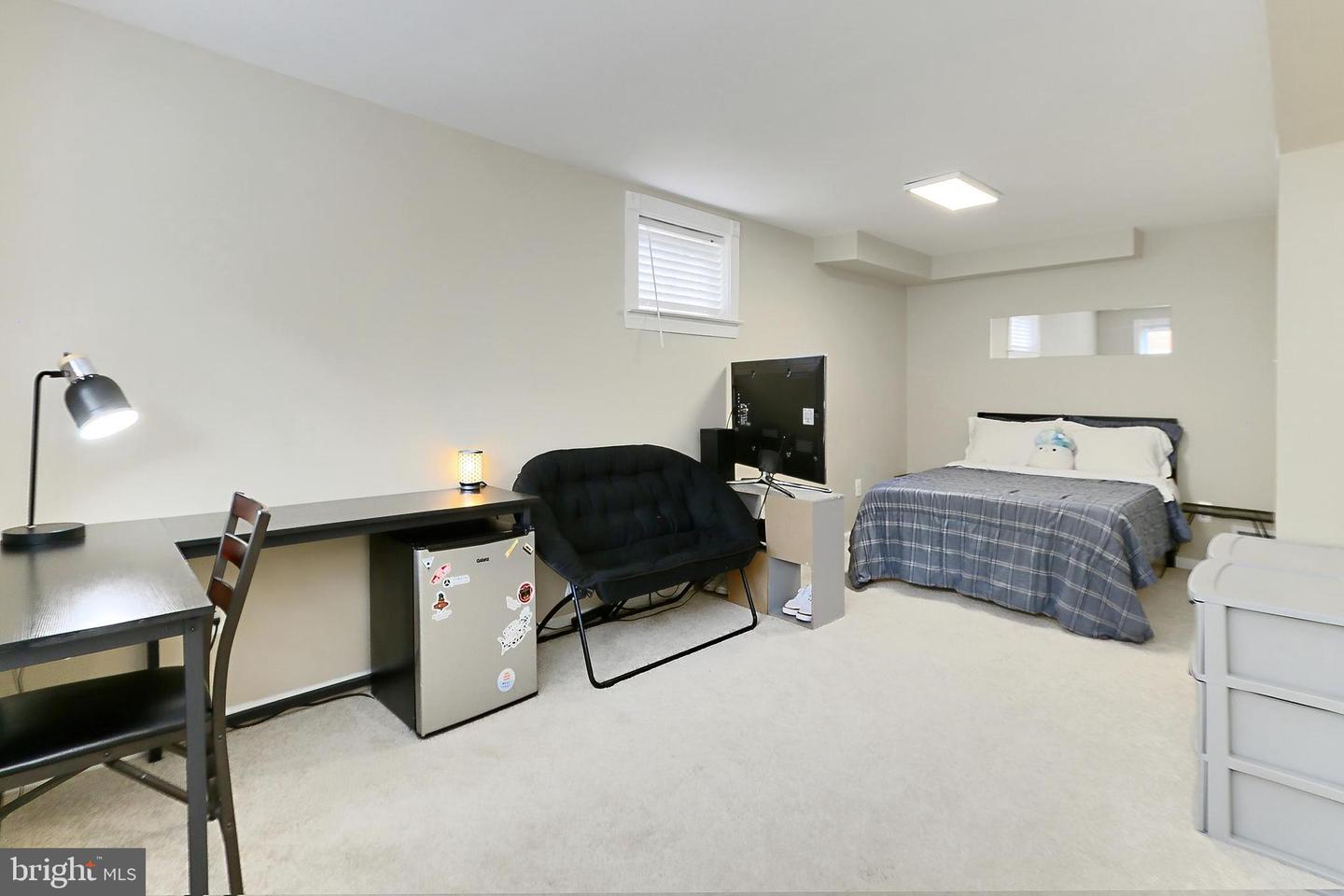 7221 TIMBER LN, FALLS CHURCH, Virginia 22046, 6 Bedrooms Bedrooms, ,4 BathroomsBathrooms,Residential,For sale,7221 TIMBER LN,VAFX2233936 MLS # VAFX2233936