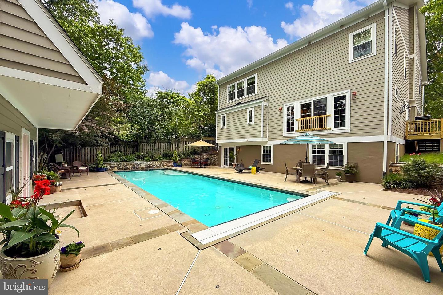 7221 TIMBER LN, FALLS CHURCH, Virginia 22046, 6 Bedrooms Bedrooms, ,4 BathroomsBathrooms,Residential,For sale,7221 TIMBER LN,VAFX2233936 MLS # VAFX2233936