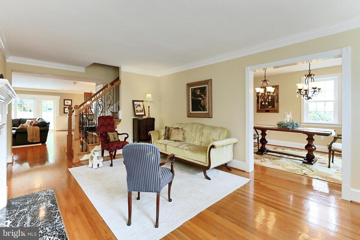 7221 TIMBER LN, FALLS CHURCH, Virginia 22046, 6 Bedrooms Bedrooms, ,4 BathroomsBathrooms,Residential,For sale,7221 TIMBER LN,VAFX2233936 MLS # VAFX2233936