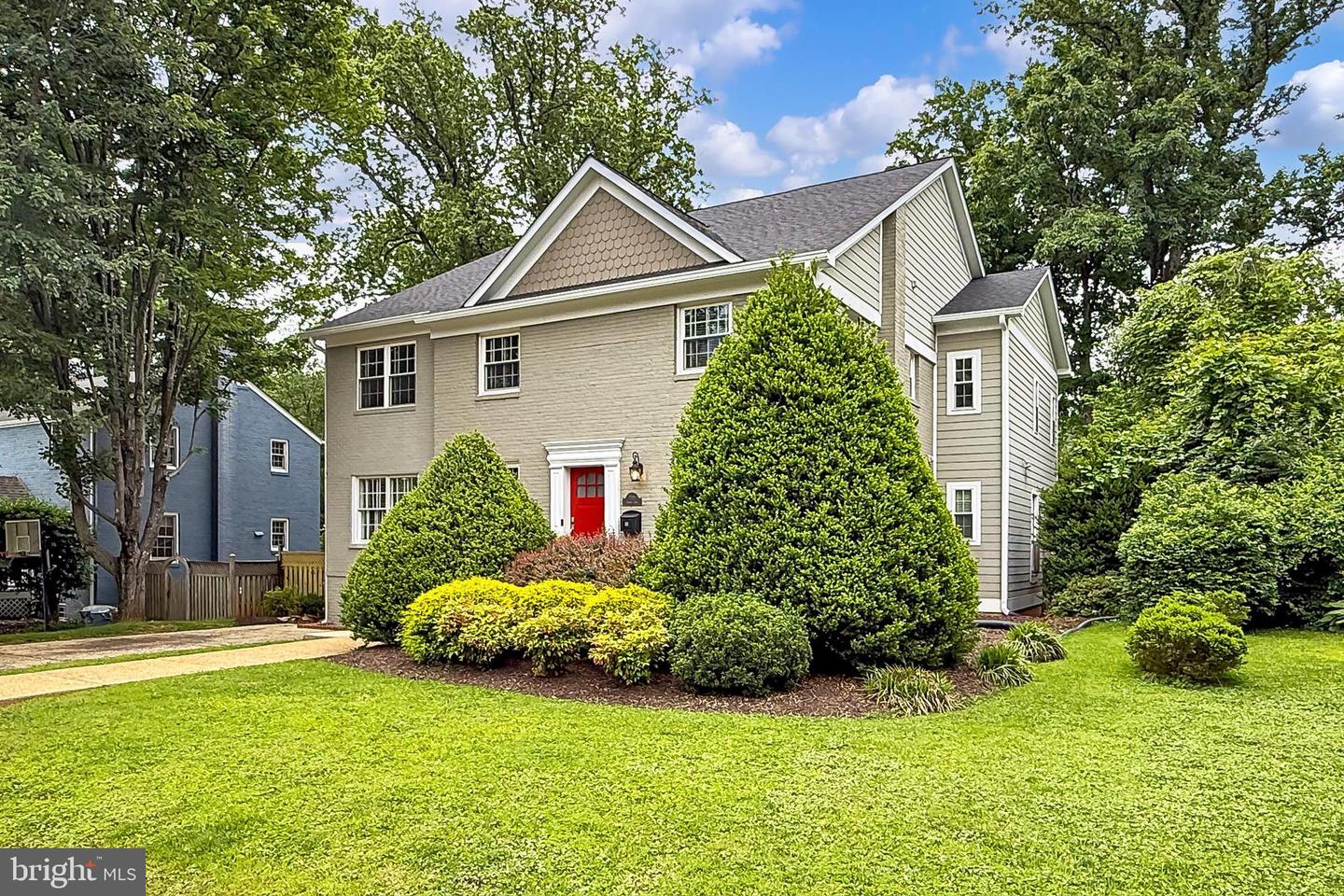 7221 TIMBER LN, FALLS CHURCH, Virginia 22046, 6 Bedrooms Bedrooms, ,4 BathroomsBathrooms,Residential,For sale,7221 TIMBER LN,VAFX2233936 MLS # VAFX2233936