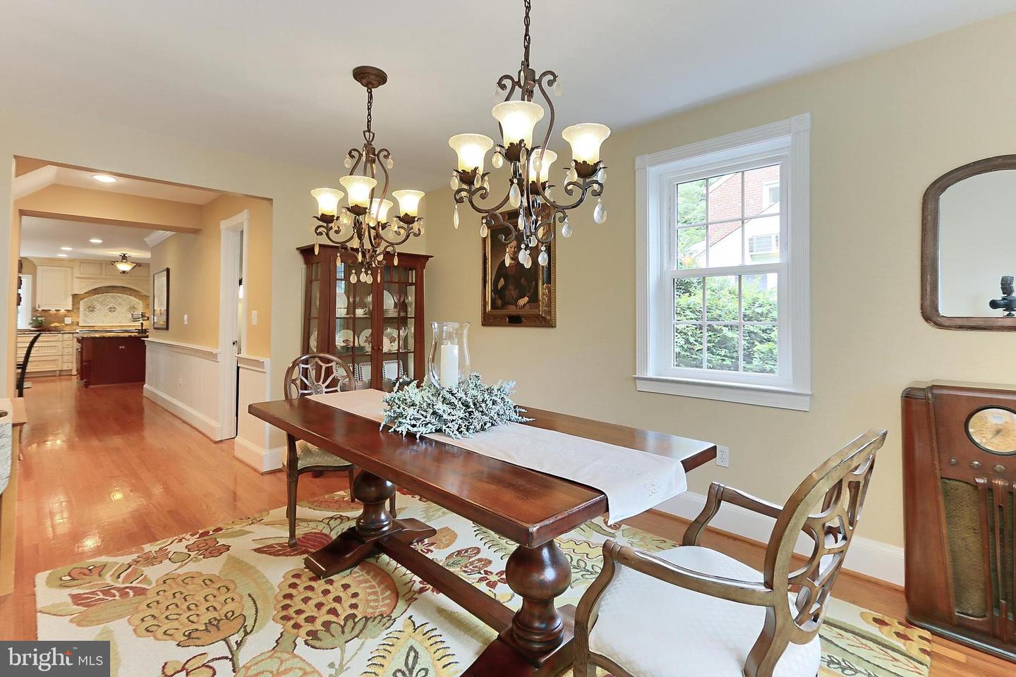 7221 TIMBER LN, FALLS CHURCH, Virginia 22046, 6 Bedrooms Bedrooms, ,4 BathroomsBathrooms,Residential,For sale,7221 TIMBER LN,VAFX2233936 MLS # VAFX2233936