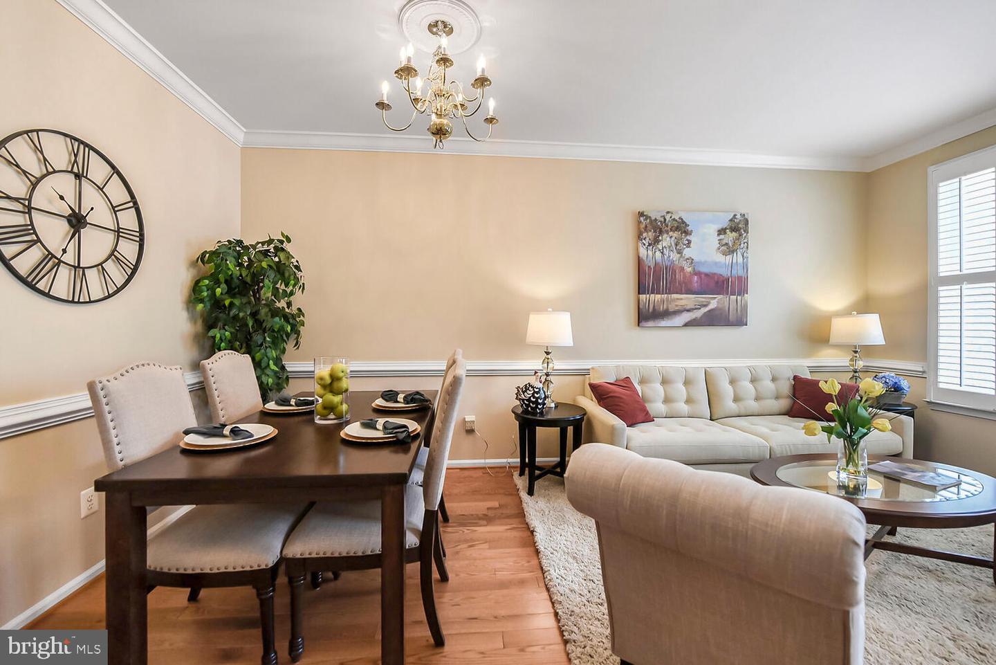 11431 HERITAGE COMMONS WAY, RESTON, Virginia 20194, 2 Bedrooms Bedrooms, ,2 BathroomsBathrooms,Residential,For sale,11431 HERITAGE COMMONS WAY,VAFX2233982 MLS # VAFX2233982