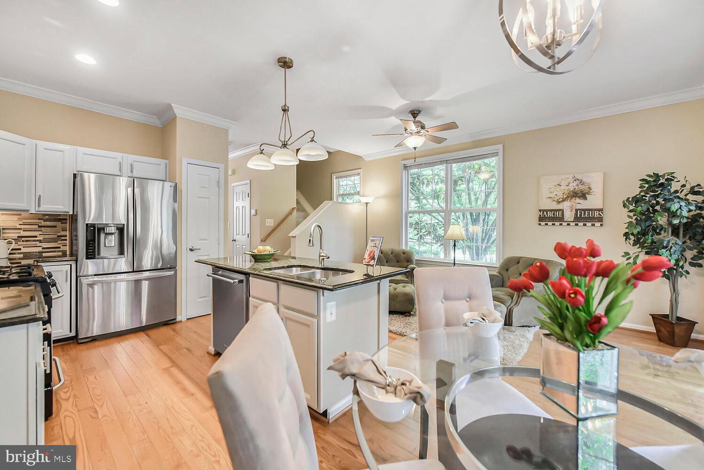 11431 HERITAGE COMMONS WAY, RESTON, Virginia 20194, 2 Bedrooms Bedrooms, ,2 BathroomsBathrooms,Residential,For sale,11431 HERITAGE COMMONS WAY,VAFX2233982 MLS # VAFX2233982
