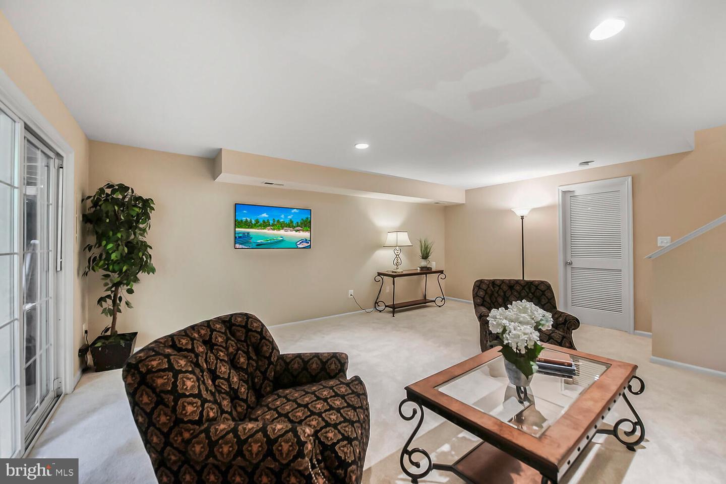 11431 HERITAGE COMMONS WAY, RESTON, Virginia 20194, 2 Bedrooms Bedrooms, ,2 BathroomsBathrooms,Residential,For sale,11431 HERITAGE COMMONS WAY,VAFX2233982 MLS # VAFX2233982