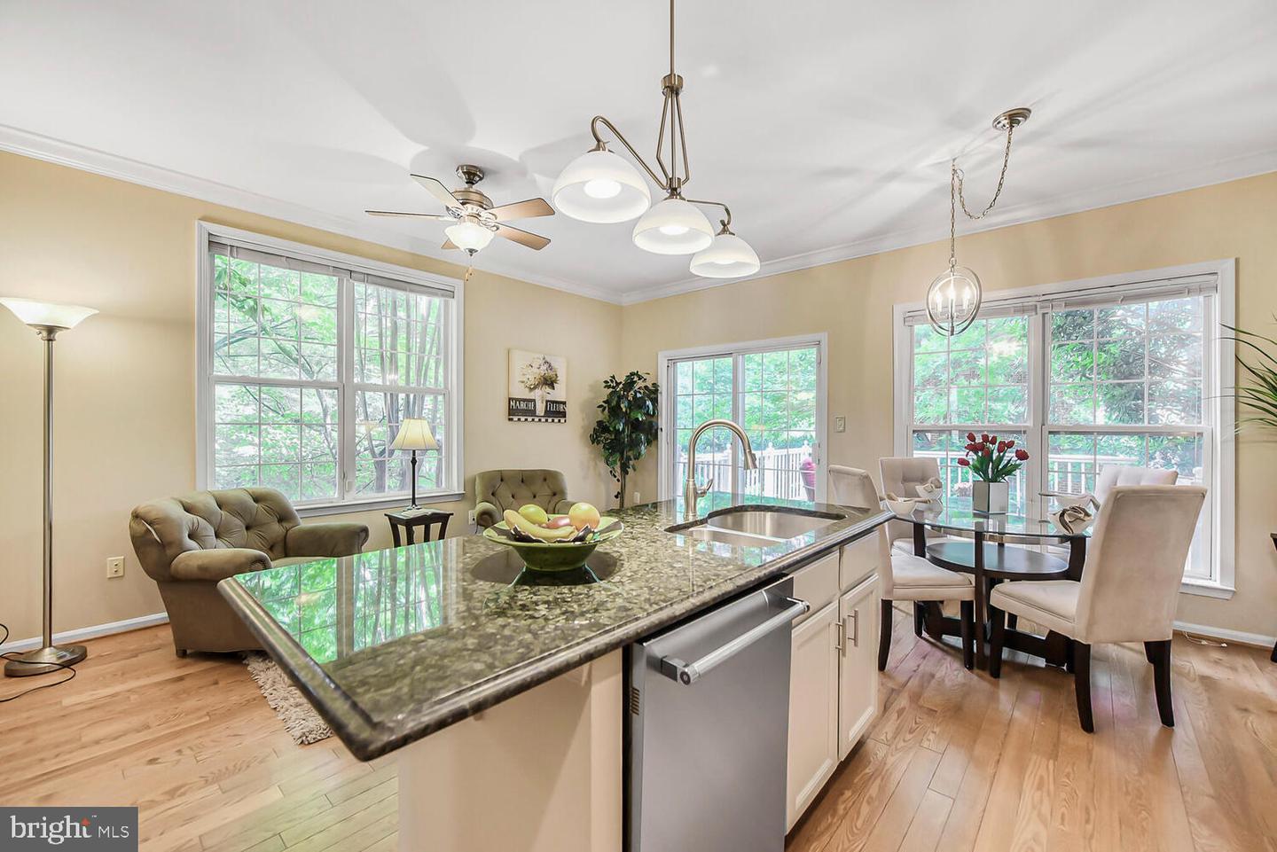 11431 HERITAGE COMMONS WAY, RESTON, Virginia 20194, 2 Bedrooms Bedrooms, ,2 BathroomsBathrooms,Residential,For sale,11431 HERITAGE COMMONS WAY,VAFX2233982 MLS # VAFX2233982