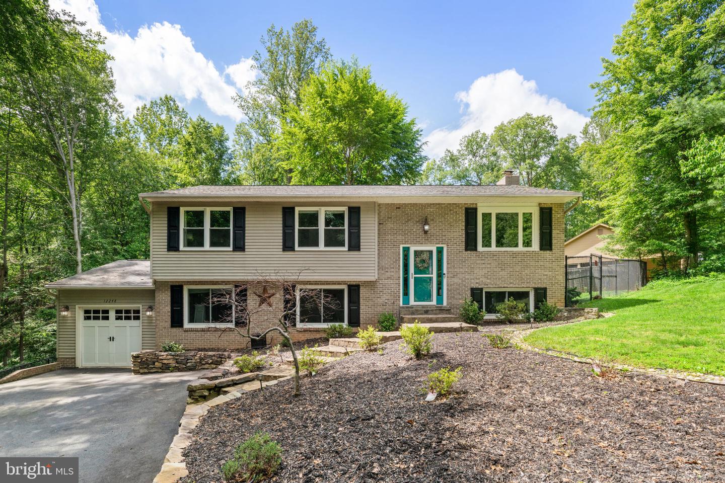 12248 CHINABERRY CT, MANASSAS, Virginia 20112, 4 Bedrooms Bedrooms, ,3 BathroomsBathrooms,Residential,For sale,12248 CHINABERRY CT,VAPW2092016 MLS # VAPW2092016