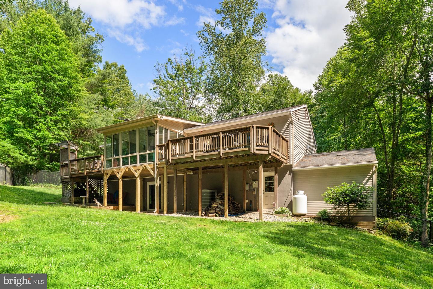 12248 CHINABERRY CT, MANASSAS, Virginia 20112, 4 Bedrooms Bedrooms, ,3 BathroomsBathrooms,Residential,For sale,12248 CHINABERRY CT,VAPW2092016 MLS # VAPW2092016