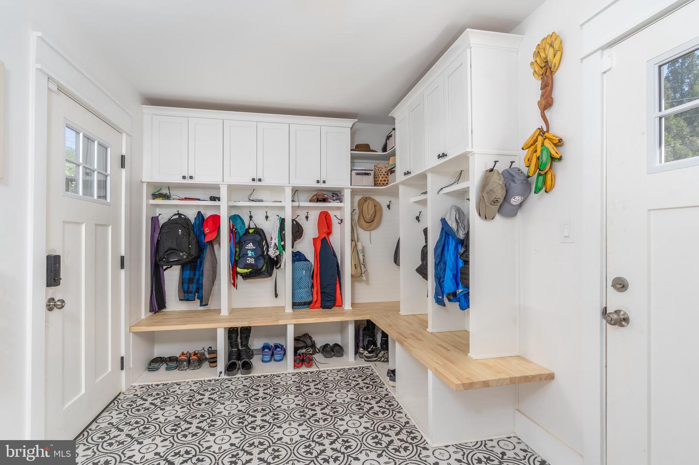 5011 CHEVY CHASE PKWY NW, WASHINGTON, District Of Columbia 20008, 7 Bedrooms Bedrooms, ,4 BathroomsBathrooms,Residential,For sale,5011 CHEVY CHASE PKWY NW,DCDC2196392 MLS # DCDC2196392