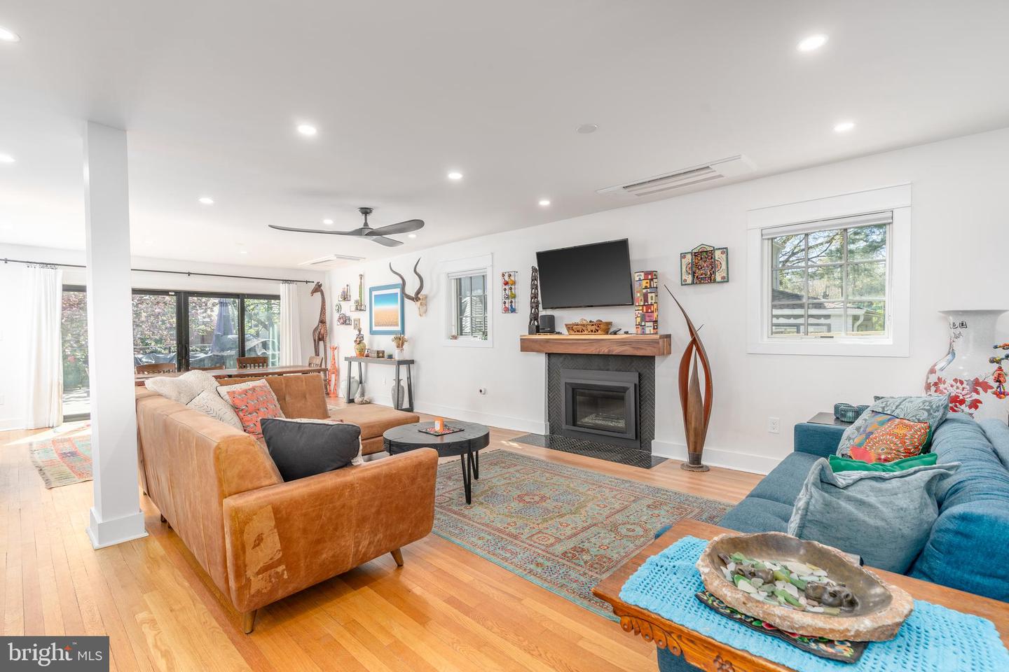5011 CHEVY CHASE PKWY NW, WASHINGTON, District Of Columbia 20008, 7 Bedrooms Bedrooms, ,4 BathroomsBathrooms,Residential,For sale,5011 CHEVY CHASE PKWY NW,DCDC2196392 MLS # DCDC2196392