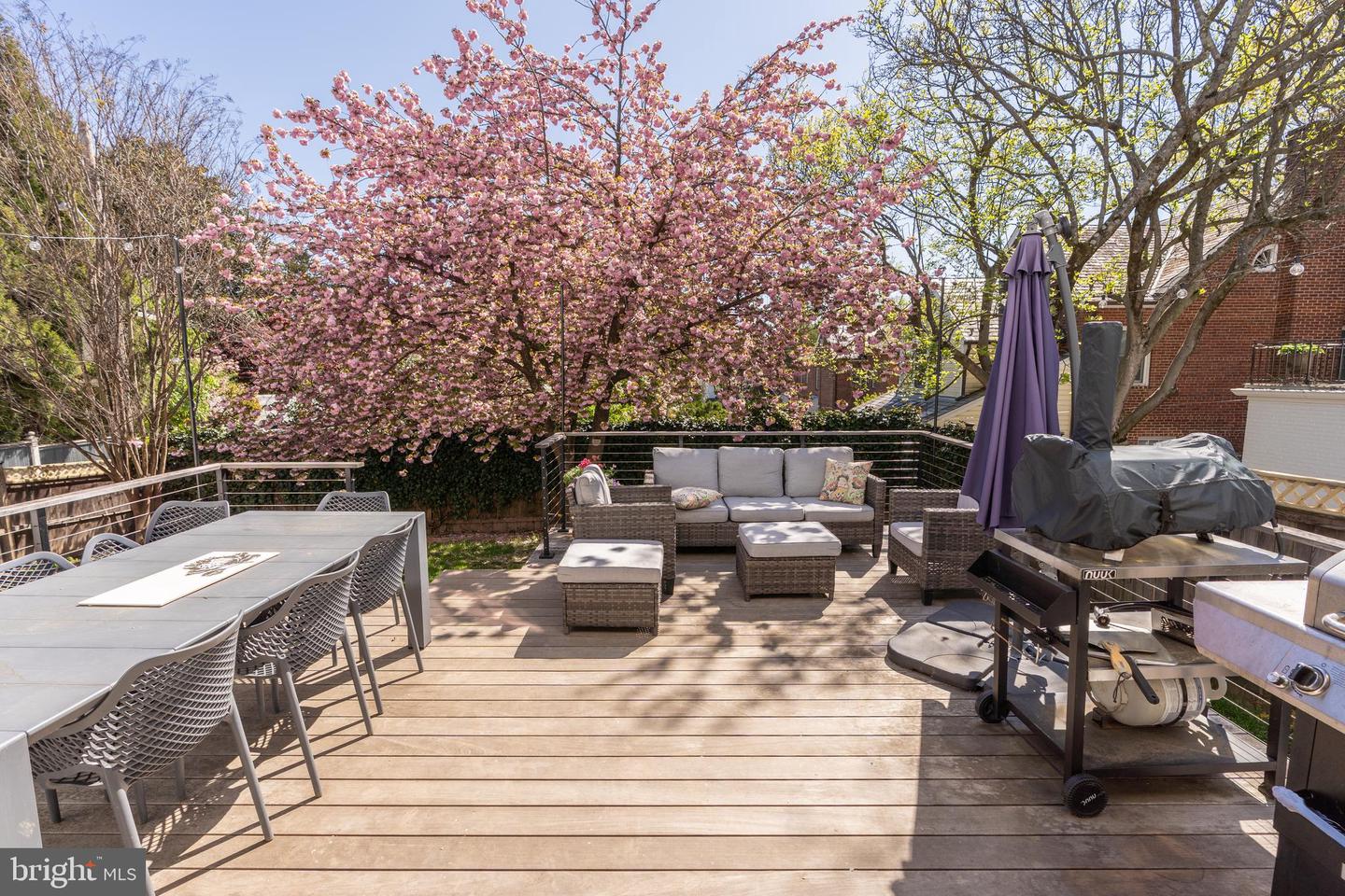 5011 CHEVY CHASE PKWY NW, WASHINGTON, District Of Columbia 20008, 7 Bedrooms Bedrooms, ,4 BathroomsBathrooms,Residential,For sale,5011 CHEVY CHASE PKWY NW,DCDC2196392 MLS # DCDC2196392