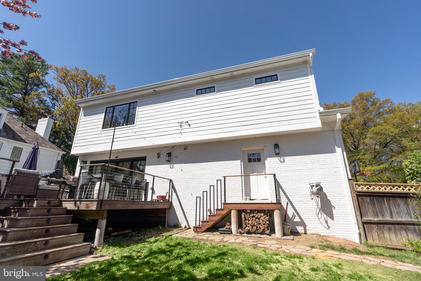 5011 CHEVY CHASE PKWY NW, WASHINGTON, District Of Columbia 20008, 7 Bedrooms Bedrooms, ,4 BathroomsBathrooms,Residential,For sale,5011 CHEVY CHASE PKWY NW,DCDC2196392 MLS # DCDC2196392
