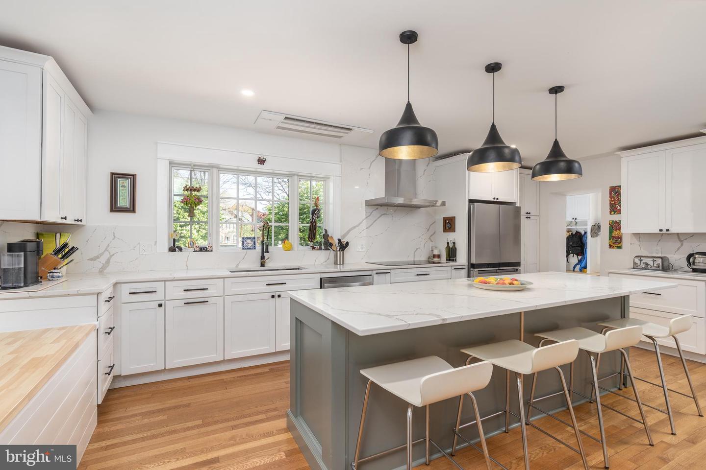5011 CHEVY CHASE PKWY NW, WASHINGTON, District Of Columbia 20008, 7 Bedrooms Bedrooms, ,4 BathroomsBathrooms,Residential,For sale,5011 CHEVY CHASE PKWY NW,DCDC2196392 MLS # DCDC2196392