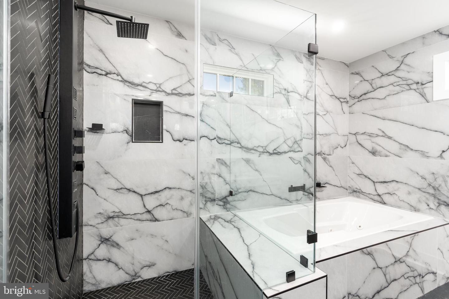 5011 CHEVY CHASE PKWY NW, WASHINGTON, District Of Columbia 20008, 7 Bedrooms Bedrooms, ,4 BathroomsBathrooms,Residential,For sale,5011 CHEVY CHASE PKWY NW,DCDC2196392 MLS # DCDC2196392
