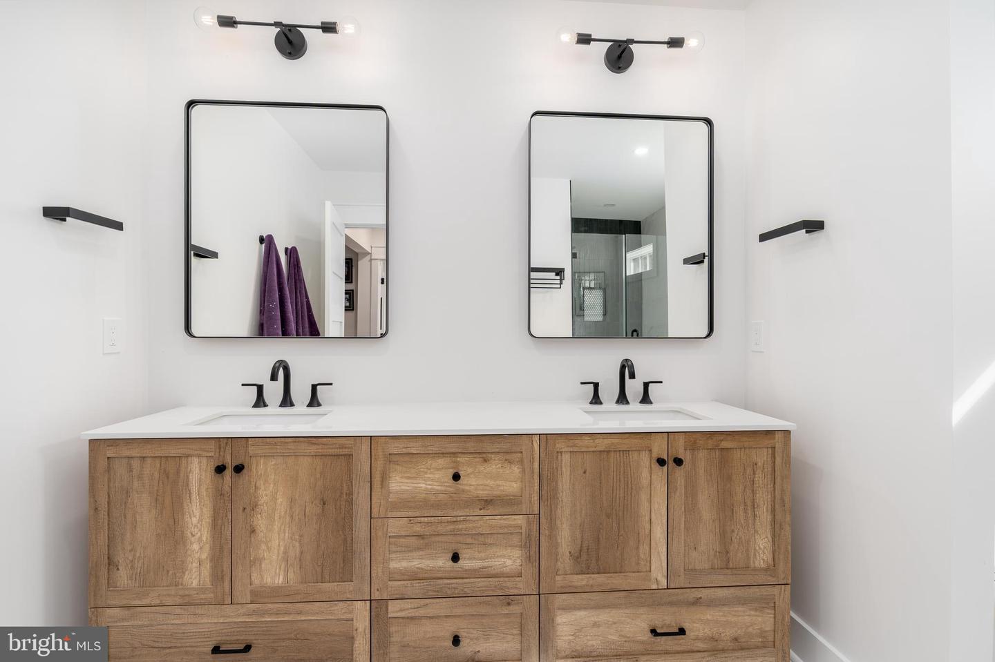 5011 CHEVY CHASE PKWY NW, WASHINGTON, District Of Columbia 20008, 7 Bedrooms Bedrooms, ,4 BathroomsBathrooms,Residential,For sale,5011 CHEVY CHASE PKWY NW,DCDC2196392 MLS # DCDC2196392