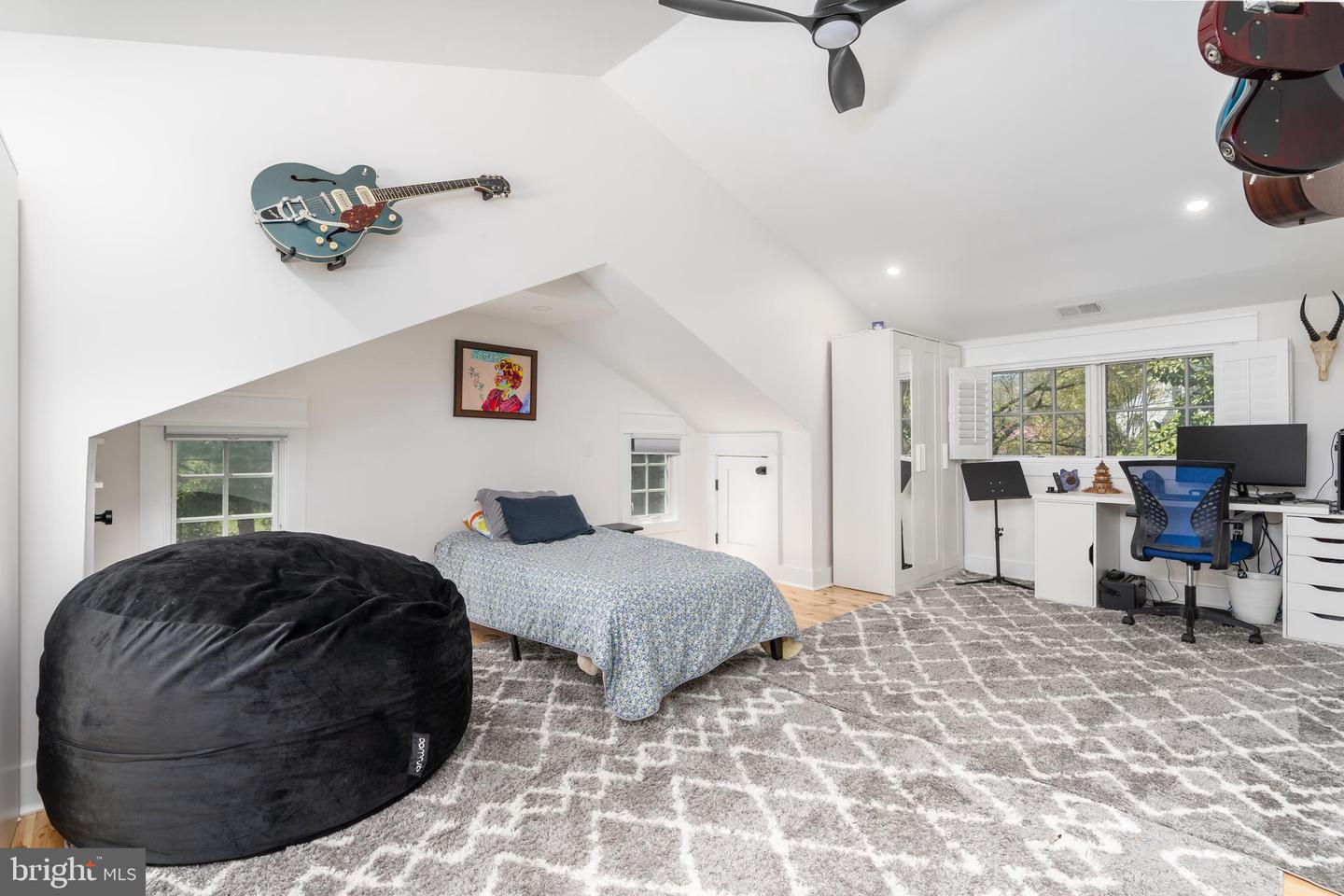 5011 CHEVY CHASE PKWY NW, WASHINGTON, District Of Columbia 20008, 7 Bedrooms Bedrooms, ,4 BathroomsBathrooms,Residential,For sale,5011 CHEVY CHASE PKWY NW,DCDC2196392 MLS # DCDC2196392