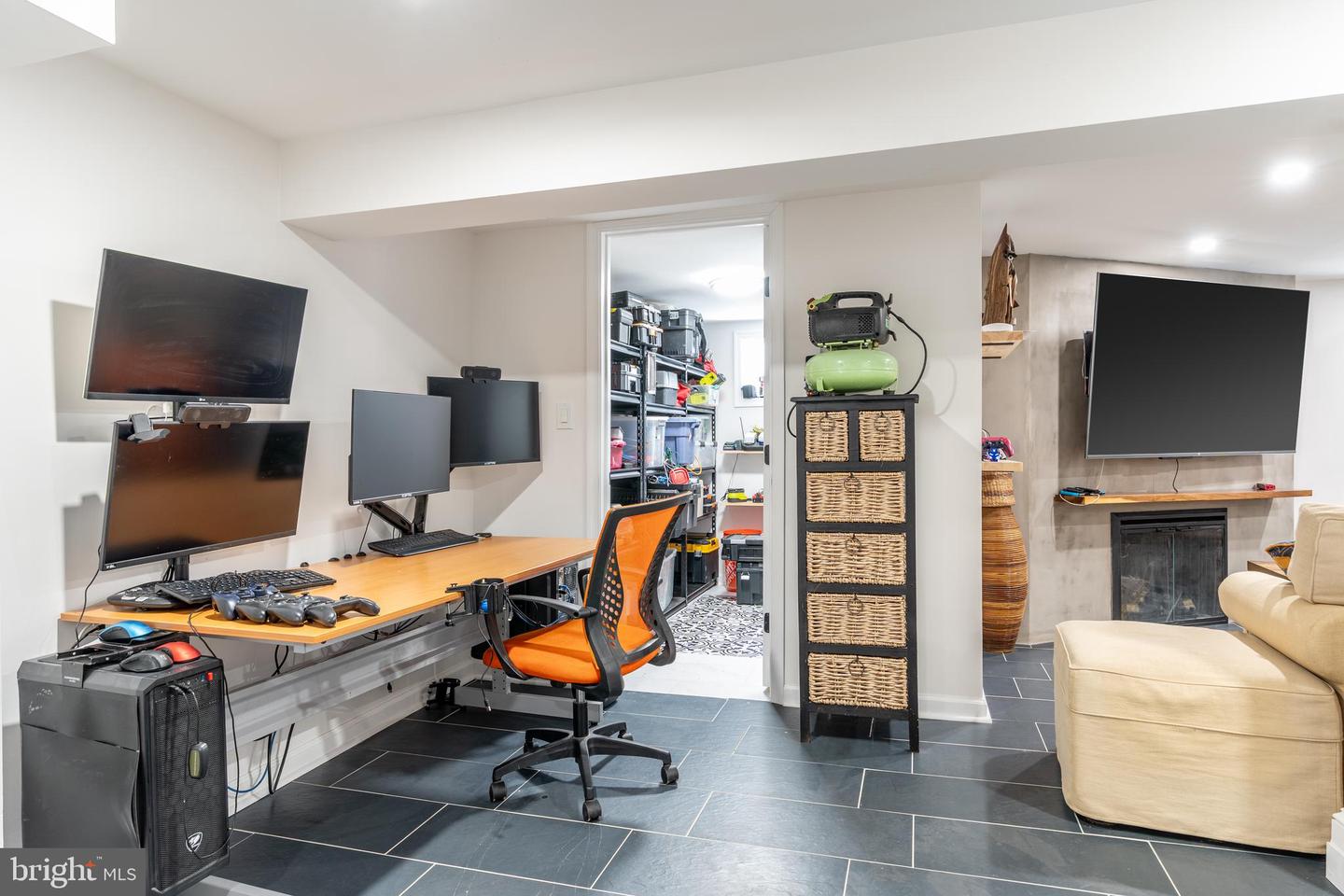 5011 CHEVY CHASE PKWY NW, WASHINGTON, District Of Columbia 20008, 7 Bedrooms Bedrooms, ,4 BathroomsBathrooms,Residential,For sale,5011 CHEVY CHASE PKWY NW,DCDC2196392 MLS # DCDC2196392