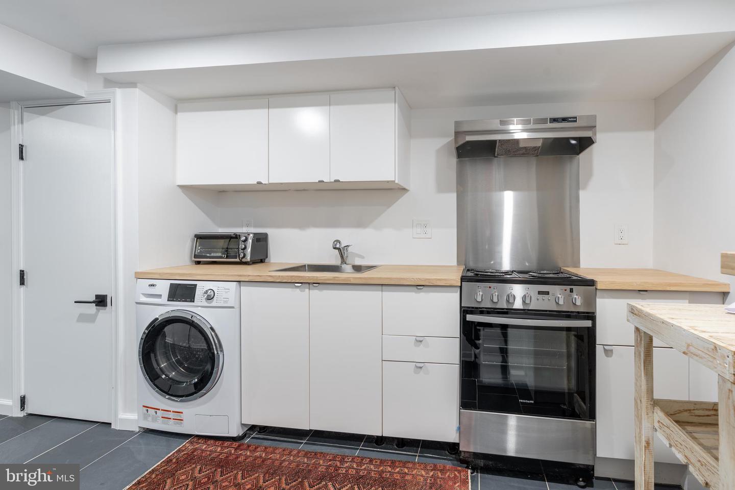 5011 CHEVY CHASE PKWY NW, WASHINGTON, District Of Columbia 20008, 7 Bedrooms Bedrooms, ,4 BathroomsBathrooms,Residential,For sale,5011 CHEVY CHASE PKWY NW,DCDC2196392 MLS # DCDC2196392