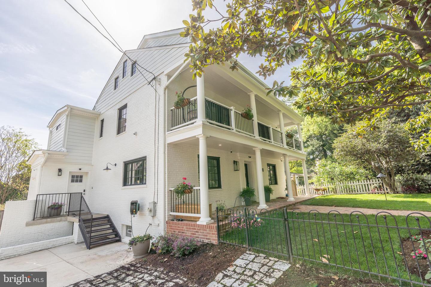 5011 CHEVY CHASE PKWY NW, WASHINGTON, District Of Columbia 20008, 7 Bedrooms Bedrooms, ,4 BathroomsBathrooms,Residential,For sale,5011 CHEVY CHASE PKWY NW,DCDC2196392 MLS # DCDC2196392