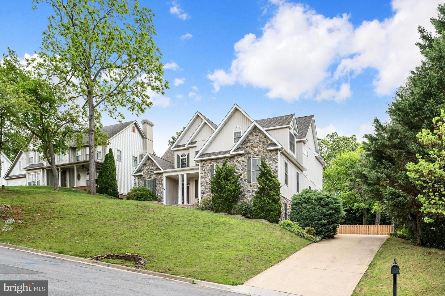 504 OLD FORT RD, WINCHESTER, Virginia 22601, 5 Bedrooms Bedrooms, ,4 BathroomsBathrooms,Residential,For sale,504 OLD FORT RD,VAWI2007556 MLS # VAWI2007556