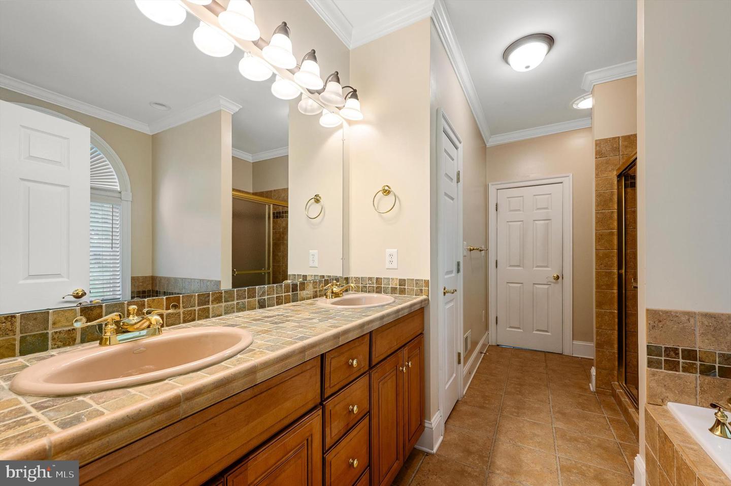 504 OLD FORT RD, WINCHESTER, Virginia 22601, 5 Bedrooms Bedrooms, ,4 BathroomsBathrooms,Residential,For sale,504 OLD FORT RD,VAWI2007556 MLS # VAWI2007556