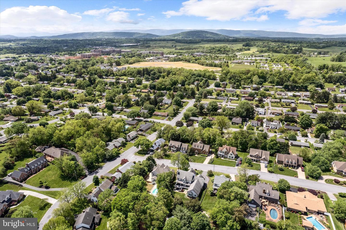 504 OLD FORT RD, WINCHESTER, Virginia 22601, 5 Bedrooms Bedrooms, ,4 BathroomsBathrooms,Residential,For sale,504 OLD FORT RD,VAWI2007556 MLS # VAWI2007556