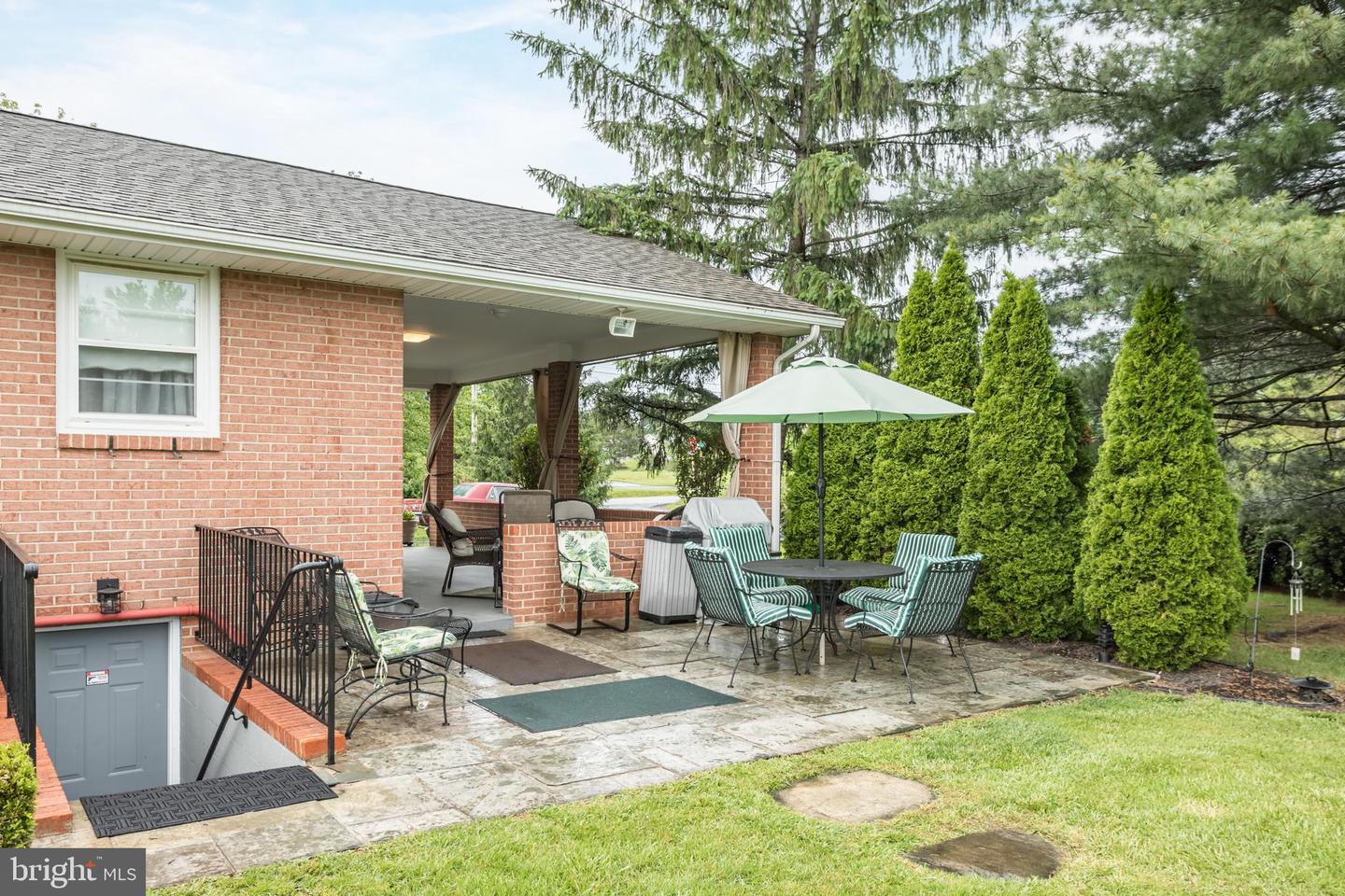 1085 GREENWOOD RD, WINCHESTER, Virginia 22602, 2 Bedrooms Bedrooms, ,2 BathroomsBathrooms,Residential,For sale,1085 GREENWOOD RD,VAFV2033708 MLS # VAFV2033708