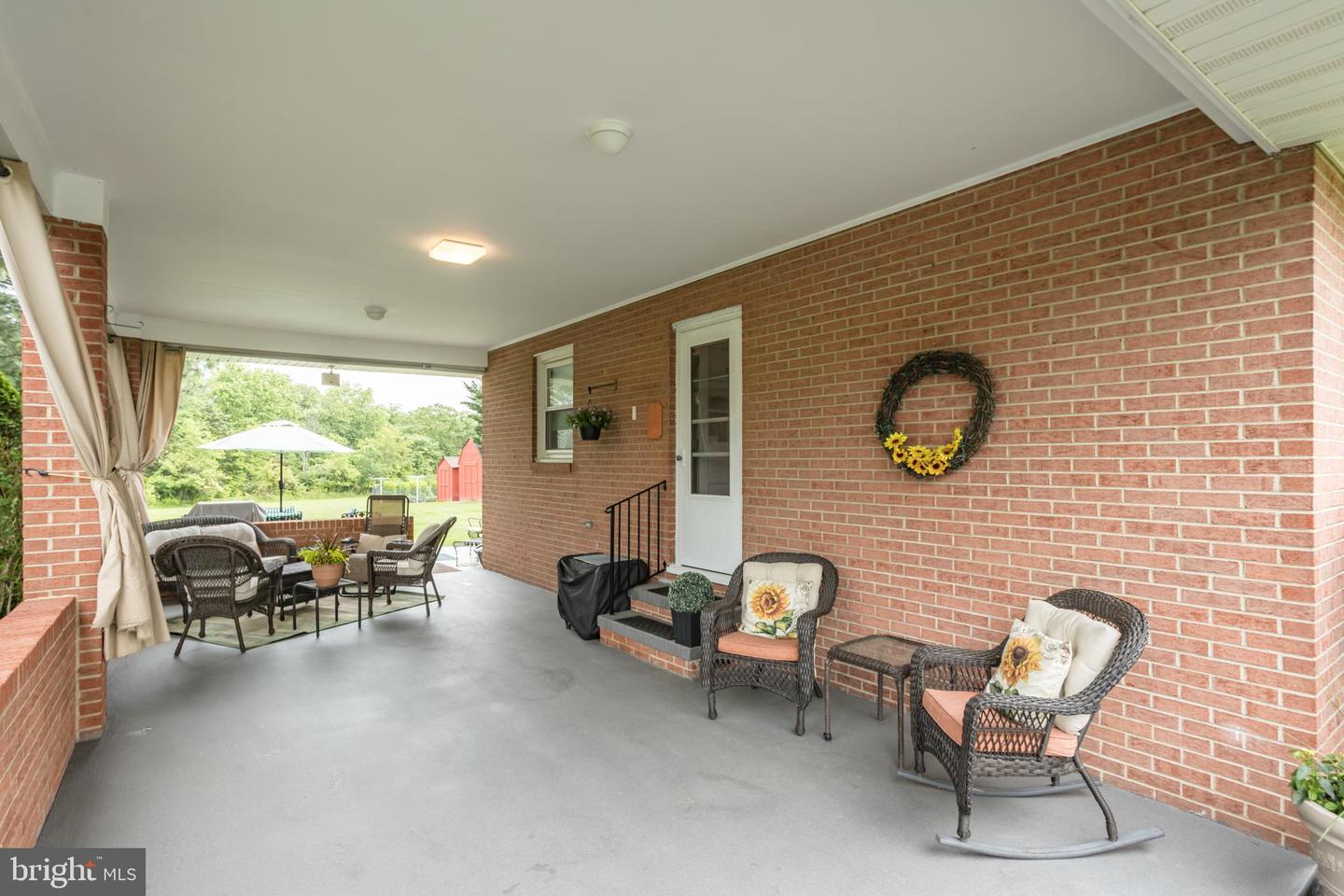 1085 GREENWOOD RD, WINCHESTER, Virginia 22602, 2 Bedrooms Bedrooms, ,2 BathroomsBathrooms,Residential,For sale,1085 GREENWOOD RD,VAFV2033708 MLS # VAFV2033708