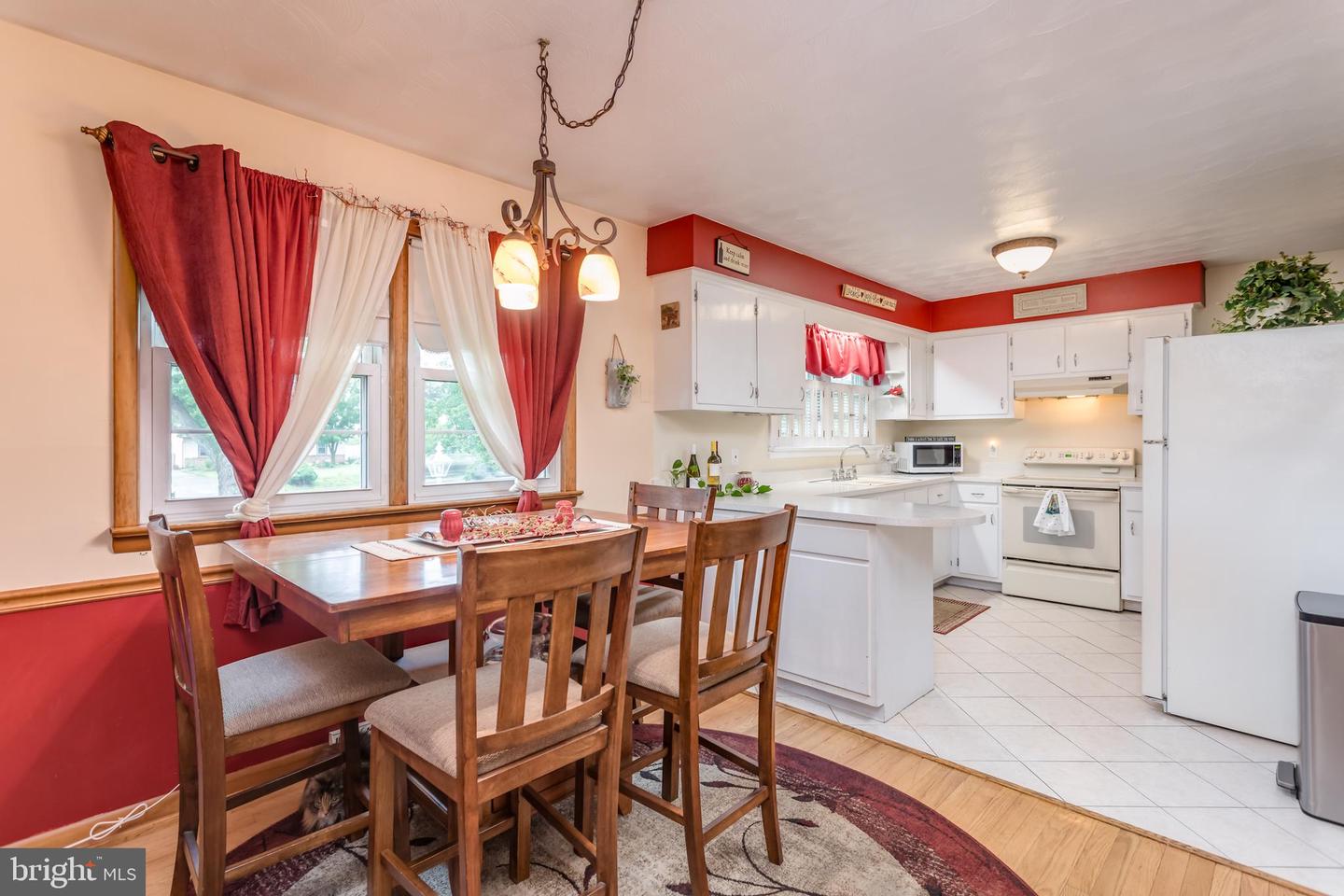 1085 GREENWOOD RD, WINCHESTER, Virginia 22602, 2 Bedrooms Bedrooms, ,2 BathroomsBathrooms,Residential,For sale,1085 GREENWOOD RD,VAFV2033708 MLS # VAFV2033708