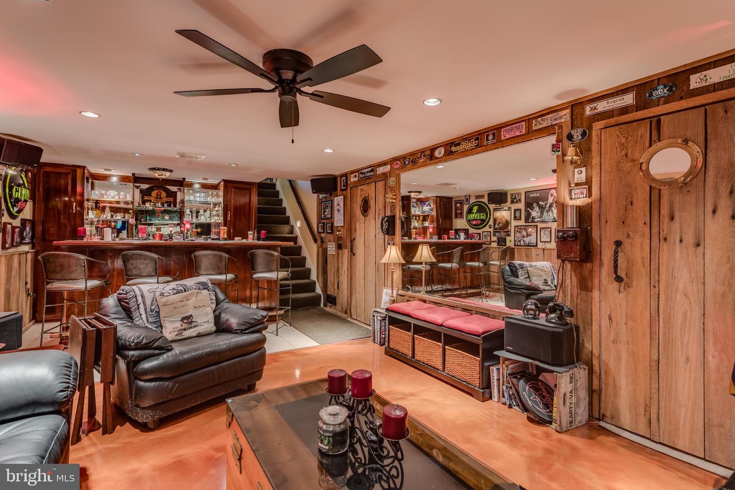 1085 GREENWOOD RD, WINCHESTER, Virginia 22602, 2 Bedrooms Bedrooms, ,2 BathroomsBathrooms,Residential,For sale,1085 GREENWOOD RD,VAFV2033708 MLS # VAFV2033708