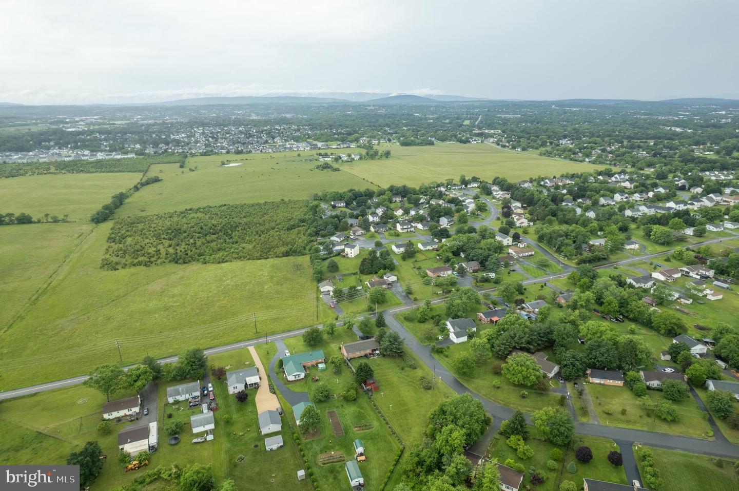 1085 GREENWOOD RD, WINCHESTER, Virginia 22602, 2 Bedrooms Bedrooms, ,2 BathroomsBathrooms,Residential,For sale,1085 GREENWOOD RD,VAFV2033708 MLS # VAFV2033708
