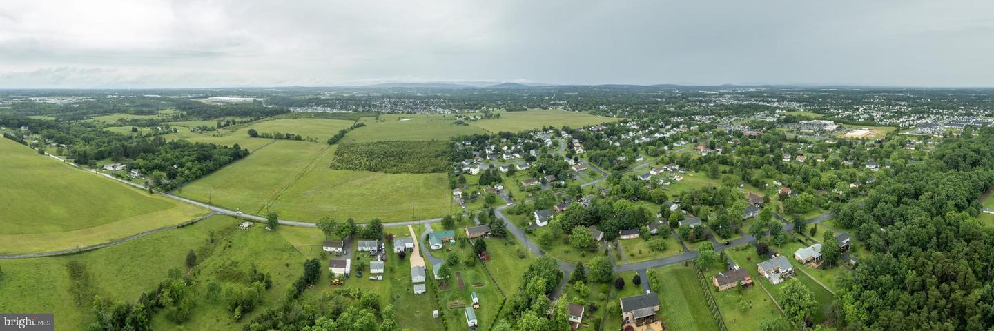 1085 GREENWOOD RD, WINCHESTER, Virginia 22602, 2 Bedrooms Bedrooms, ,2 BathroomsBathrooms,Residential,For sale,1085 GREENWOOD RD,VAFV2033708 MLS # VAFV2033708