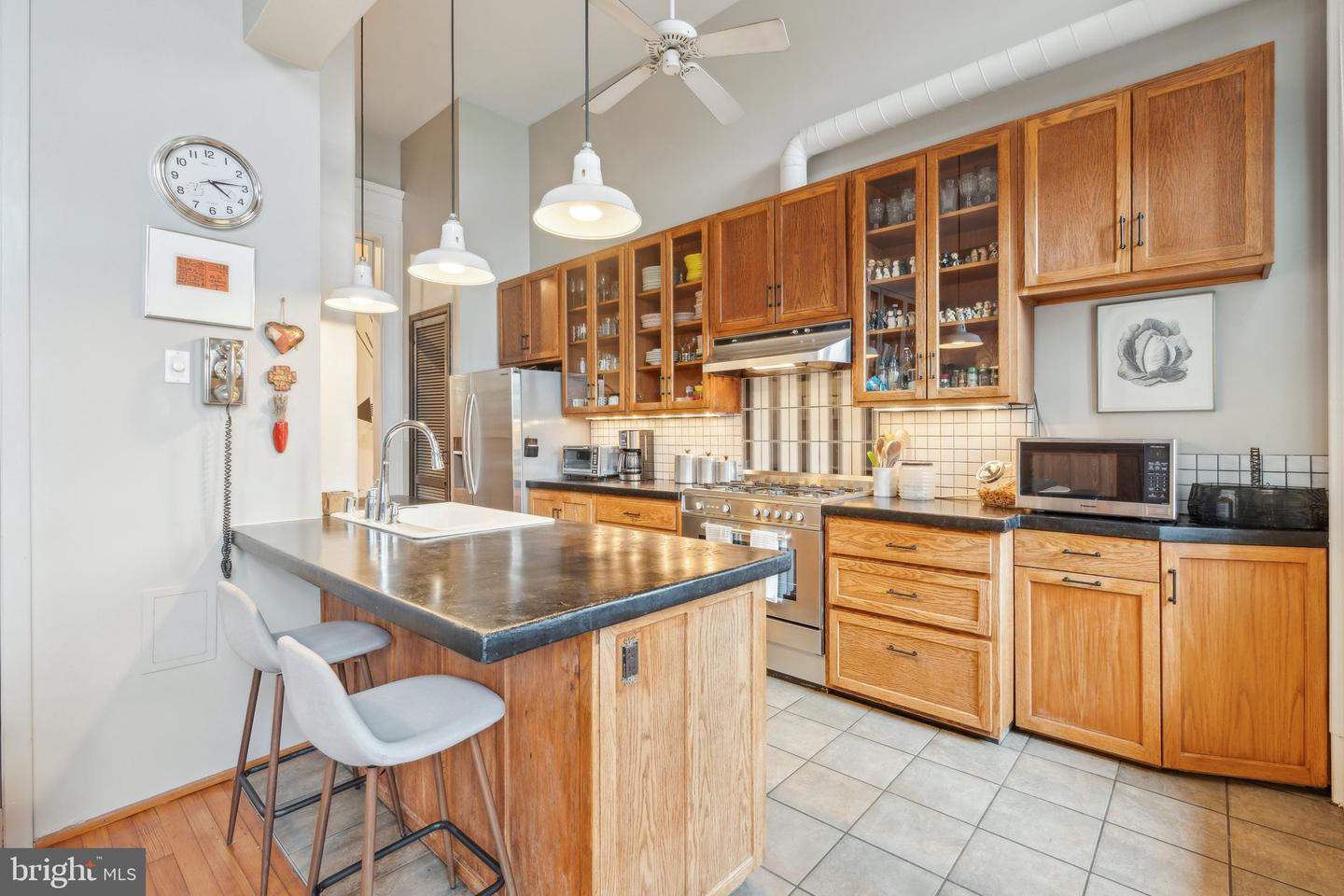 111 QUINCY PL NE #1, WASHINGTON, District Of Columbia 20002, 4 Bedrooms Bedrooms, ,3 BathroomsBathrooms,Residential,For sale,111 QUINCY PL NE #1,DCDC2197838 MLS # DCDC2197838