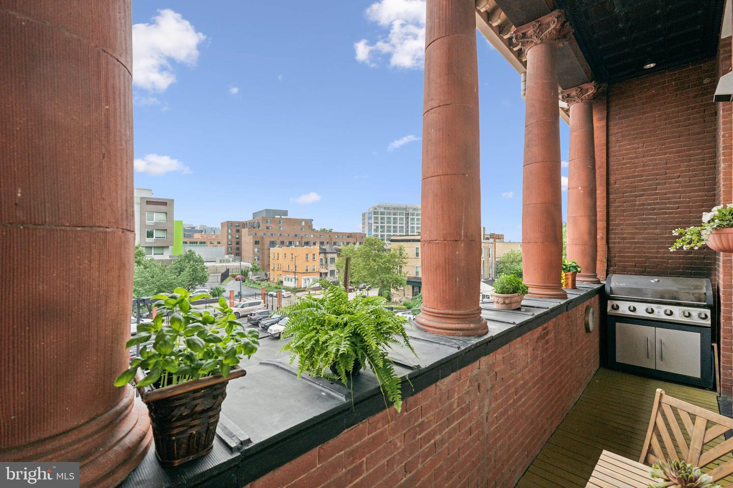 111 QUINCY PL NE #1, WASHINGTON, District Of Columbia 20002, 4 Bedrooms Bedrooms, ,3 BathroomsBathrooms,Residential,For sale,111 QUINCY PL NE #1,DCDC2197838 MLS # DCDC2197838