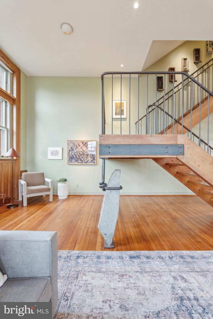 111 QUINCY PL NE #1, WASHINGTON, District Of Columbia 20002, 4 Bedrooms Bedrooms, ,3 BathroomsBathrooms,Residential,For sale,111 QUINCY PL NE #1,DCDC2197838 MLS # DCDC2197838