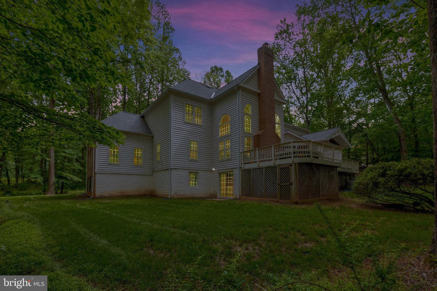 11200 ELMVIEW PL, GREAT FALLS, Virginia 22066, 5 Bedrooms Bedrooms, 21 Rooms Rooms,4 BathroomsBathrooms,Residential,For sale,11200 ELMVIEW PL,VAFX2237414 MLS # VAFX2237414