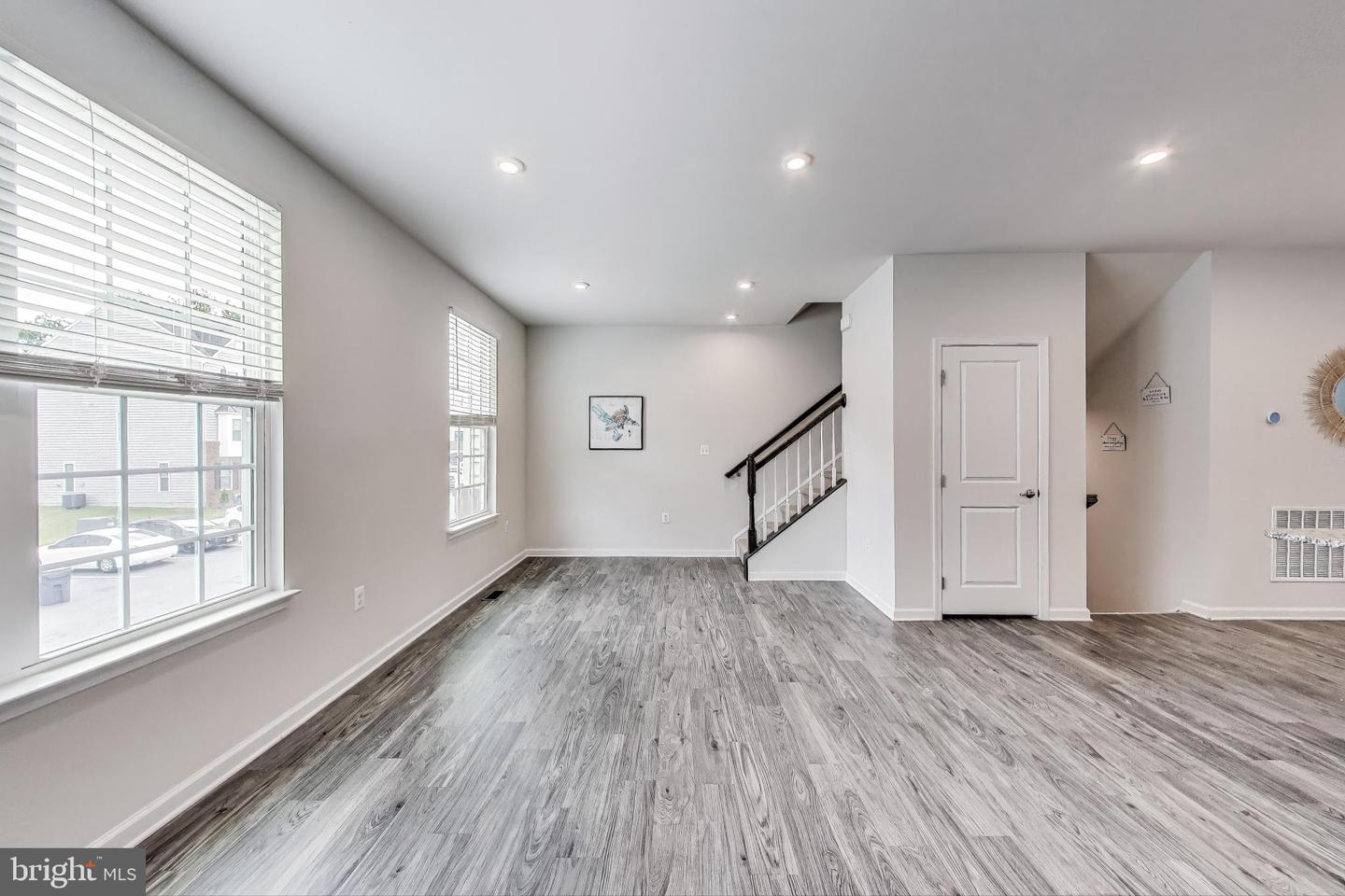 520 VIEW POINT WAY, FREDERICKSBURG, Virginia 22405, 3 Bedrooms Bedrooms, ,2 BathroomsBathrooms,Residential,For sale,520 VIEW POINT WAY,VAST2038424 MLS # VAST2038424